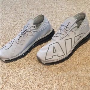 Nike Air Max Flair SE size 10.5